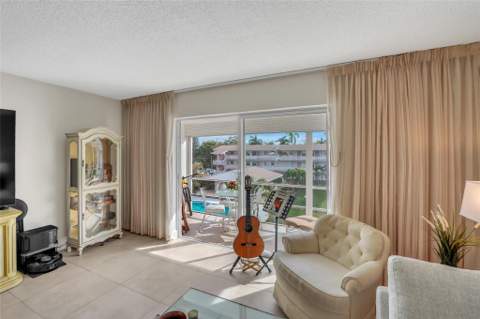 700 Layne Boulevard #301, Hallandale Beach FL - photo 16 of 53
