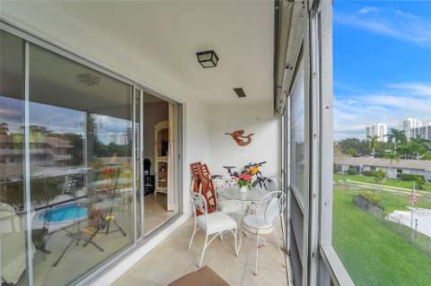 700 Layne Boulevard #301, Hallandale Beach FL - photo 21 of 53