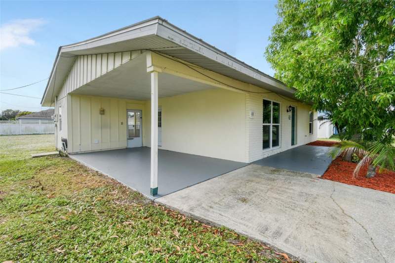 2 bedroom Single Family Residence at 118 SW Ray Avenue, Port St Lucie Sectio, Port St. Lucie — photo 5