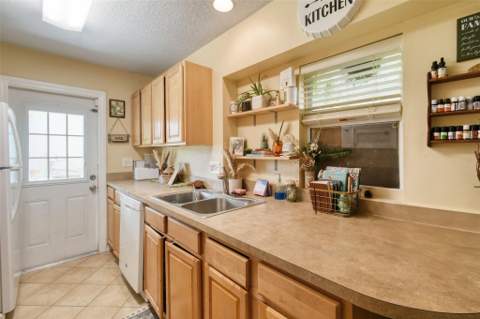 118 SW Ray Avenue, Port St. Lucie FL - photo 11 of 32