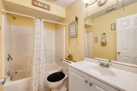 118 SW Ray Avenue, Port St. Lucie FL - photo 16 of 32