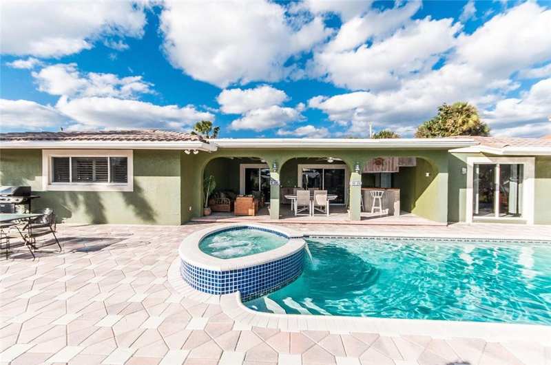 4 bedroom Single Family Residence at 2732 NE 10th Street, Harbor Village Sec G 45-4, Pompano Beach — photo 1