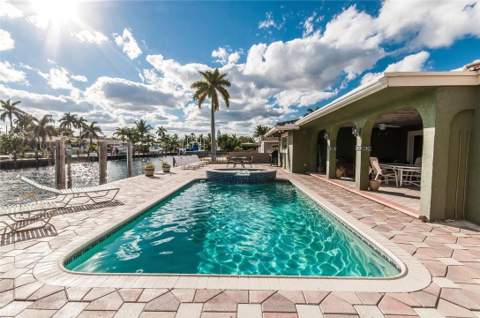 2732 NE 10th Street, Pompano Beach FL - photo 16 of 54