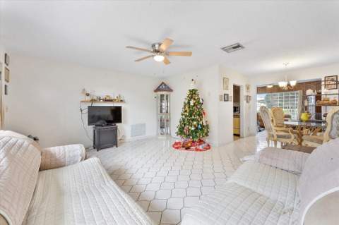 1540 NW 85th Avenue, Plantation FL - photo 6 of 27