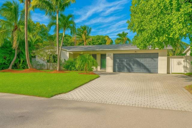 Pompano Isles