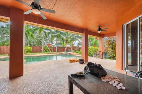 624 SW Nichols Terrace, Port St. Lucie FL - photo 10 of 44