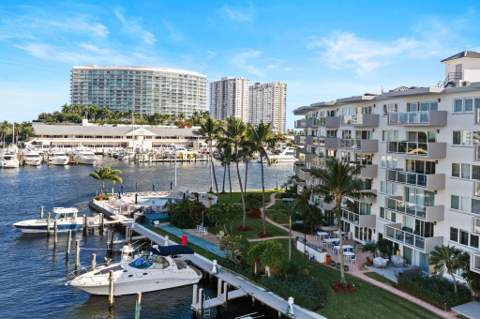 140 NE 28th Avenue #406, Pompano Beach FL - photo 10 of 40