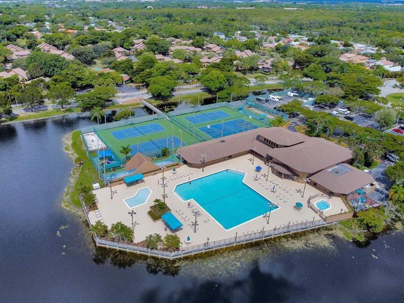 3 bedroom Single Family Residence at 2251 NW 34th Terrace, Lakeview Homes At, Coconut Creek — photo 4