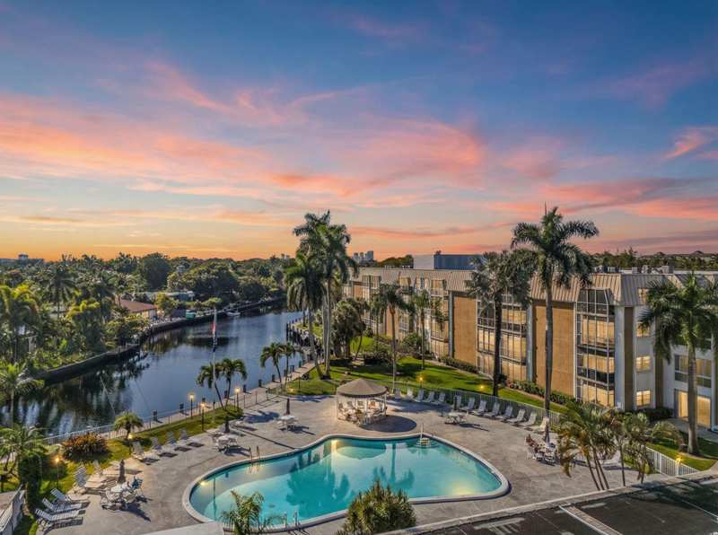 1 bedroom Condominium at 3020 NE 16th Avenue #105, River Shores Condo, Oakland Park — photo 1