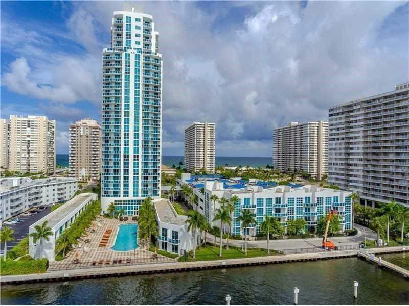 1 bedroom Condominium at 1945 S Ocean Drive #910, Ocean Marine Yacht Club, Hallandale Beach — photo 2