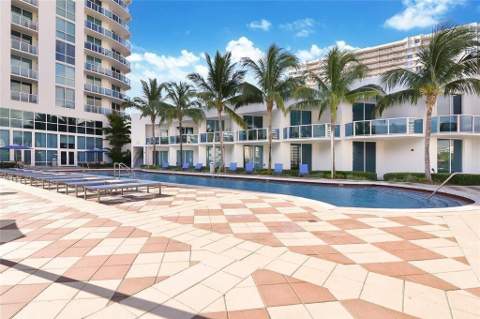 1945 S Ocean Drive #910, Hallandale Beach FL - photo 6 of 31