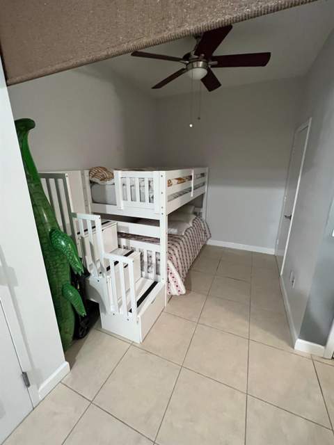 1945 S Ocean Drive #910, Hallandale Beach FL - photo 24 of 31