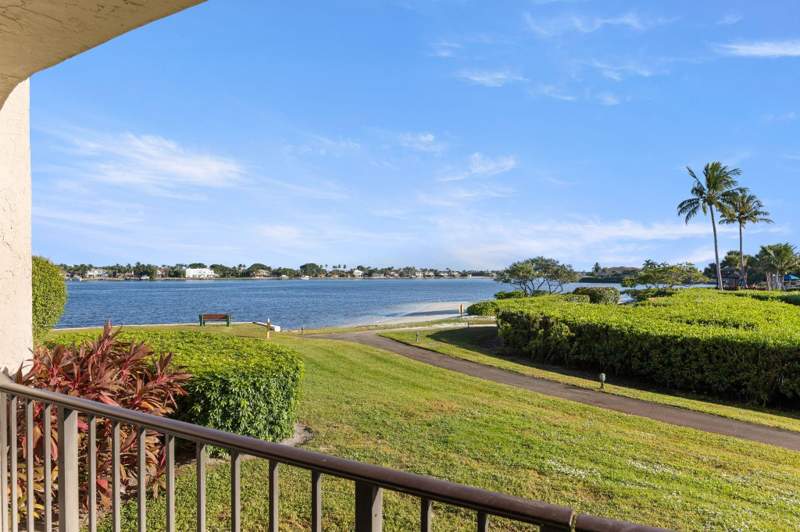 3 bedroom Condominium at 7020 Half Moon Circle #105, Half Moon Bay, Hypoluxo — photo 2