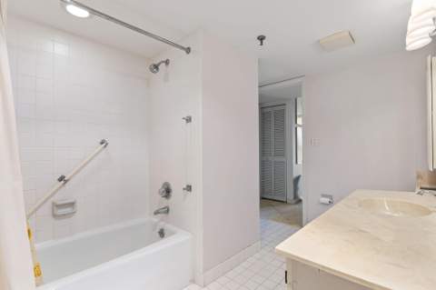 7020 Half Moon Circle #105, Hypoluxo FL - photo 20 of 41
