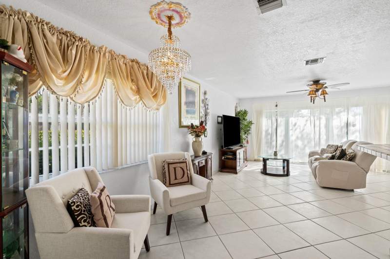 3 bedroom Townhouse at 8940 NW 38th Drive #8940, Broken Woods, Coral Springs — photo 3