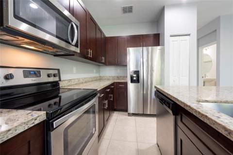 4731 NW 48th Terrace, Tamarac FL - photo 7 of 38