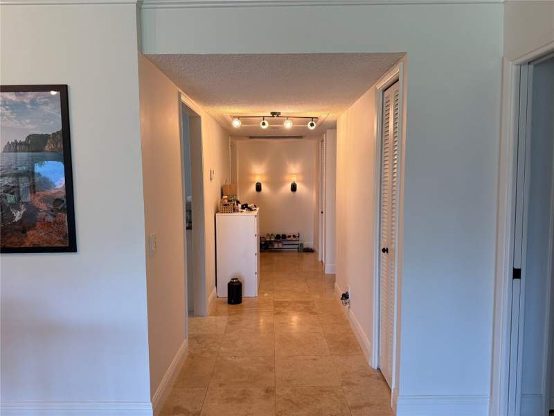 3 bedroom Condominium at 3000 N Palm Aire Drive #107, NO 4 PALM-AIRE COUNTRY CLUB, Pompano Beach — photo 4