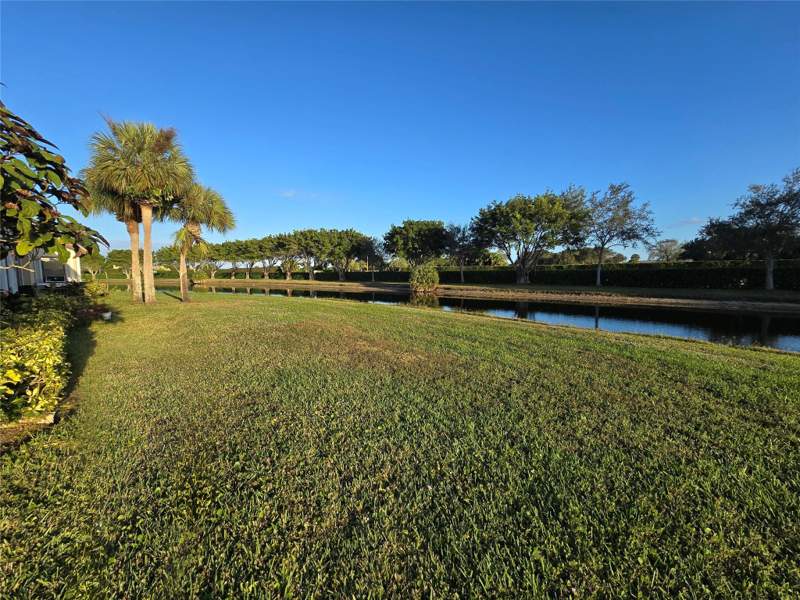 3 bedroom Townhouse at 8241 Bellwort Place #8241, Aberdeen Pl 4, Boynton Beach — photo 4