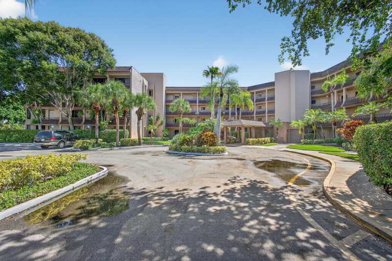 2 bedroom Condominium at 4770 Fountains Drive #104, Fountains, Lake Worth — photo 1