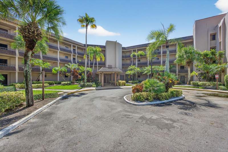 2 bedroom Condominium at 4770 Fountains Drive #104, Fountains, Lake Worth — photo 2
