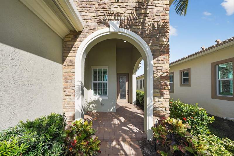 3 bedroom Single Family Residence at 9118 SW Michele Way, Verano South Pud 1 - Pod, Port St. Lucie — photo 3