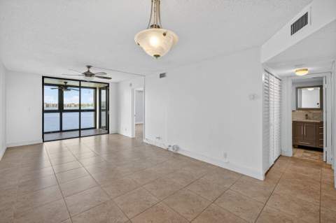 115 Lake Emerald Drive #403, Oakland Park FL - photo 7 of 38
