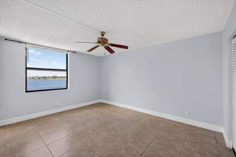 115 Lake Emerald Drive #403, Oakland Park FL - photo 23 of 38