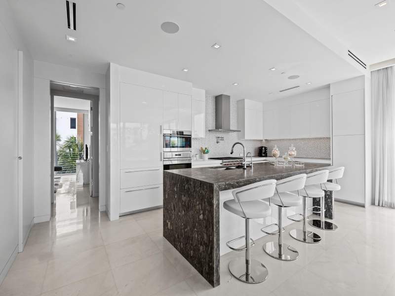 4 bedroom Condominium at 21 Isle Of Venice Drive #301, AquaMar Las Olas, Fort Lauderdale — photo 4