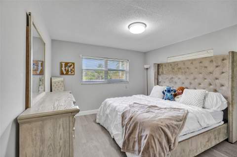 4017 Woodside Drive, Coral Springs FL - photo 11 of 37