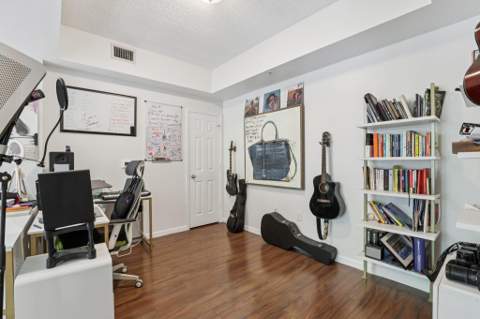 533 NE 3rd Avenue #321, Fort Lauderdale FL - photo 8 of 27