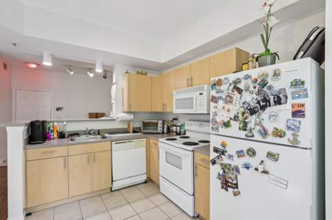 533 NE 3rd Avenue #321, Fort Lauderdale FL - photo 14 of 27