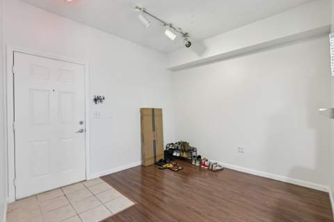 533 NE 3rd Avenue #321, Fort Lauderdale FL - photo 18 of 27