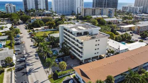 3212 NE 12th Street #203, Pompano Beach FL - photo 20 of 33