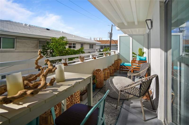 1 bedroom Condominium at 3212 NE 12th Street #203, Pompano By The Sea, Pompano Beach — photo 4
