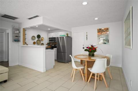 3212 NE 12th Street #203, Pompano Beach FL - photo 8 of 33