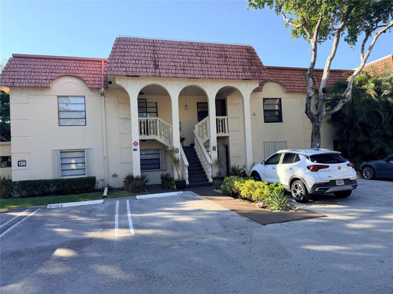 2 bedroom Condominium at 136 S Cypress Road #317, Cypress Park, Pompano Beach — photo 2