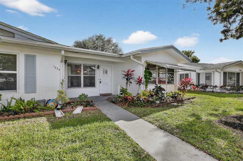 2 bedroom Villa at 1032 NW 83 Avenue #D58, Lauderdale West, Plantation — photo 1