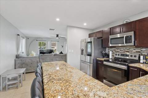 4805 NW 25th Terrace, Fort Lauderdale FL - photo 14 of 21