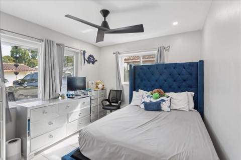 4805 NW 25th Terrace, Fort Lauderdale FL - photo 18 of 21