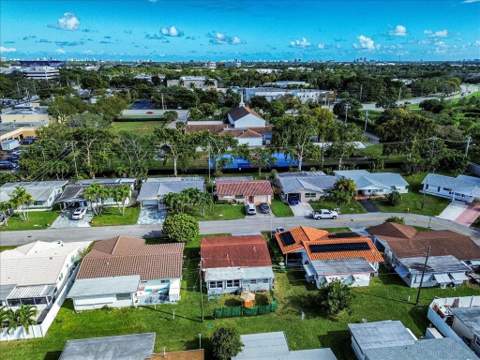 4805 NW 25th Terrace, Fort Lauderdale FL - photo 20 of 21