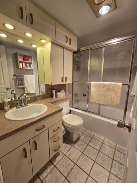 111 Lyndhurst E #111, Deerfield Beach FL - photo 9 of 82