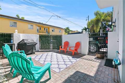 732 NE 15th Avenue, Fort Lauderdale FL - photo 7 of 48