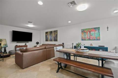 732 NE 15th Avenue, Fort Lauderdale FL - photo 13 of 48