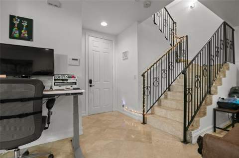 732 NE 15th Avenue, Fort Lauderdale FL - photo 20 of 48