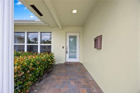 6543 NE 21st Road, Fort Lauderdale FL - photo 7 of 38