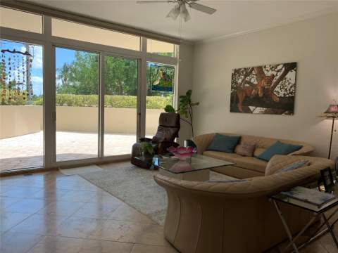 1063 W Hillsboro Mile #115, Hillsboro Beach FL - photo 19 of 30
