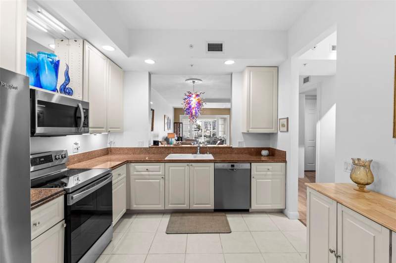 2 bedroom Condominium at 9 Harbour Isle Drive #102, Harbour Isle East, Hutchinson Island — photo 5