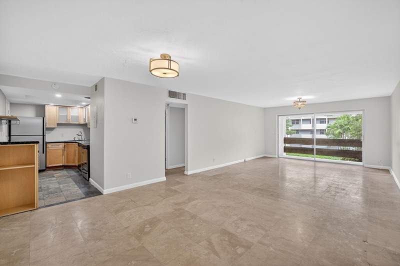 1 bedroom Condominium at 1700 SE 15th Street #308, Caravel Condominium, Fort Lauderdale — photo 5