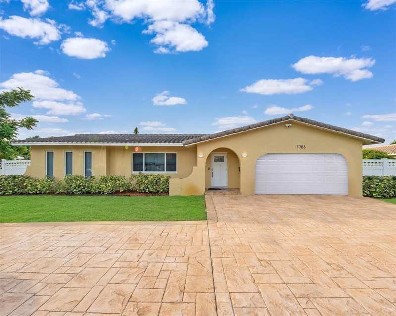 4 bedroom Single Family Residence at 8306 NW 36th Street, Coral Spgs II 59-49 B, Coral Springs — photo 1