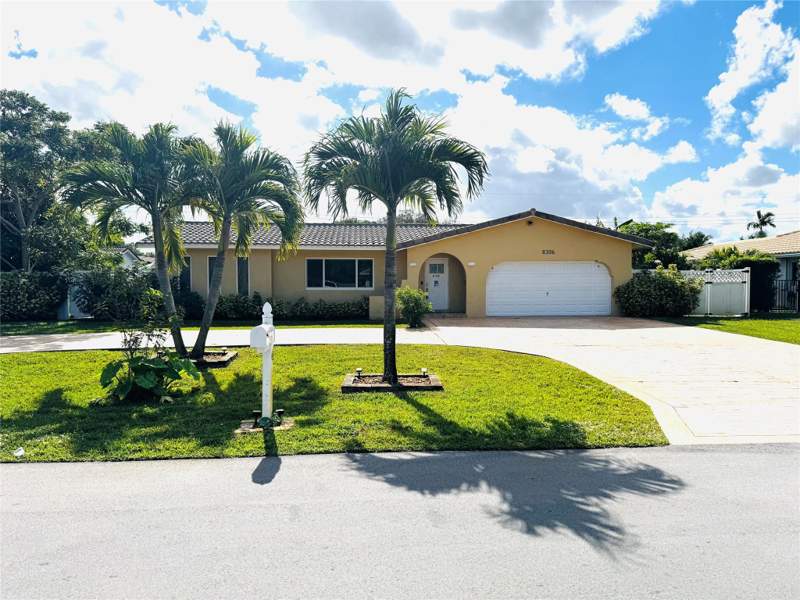 4 bedroom Single Family Residence at 8306 NW 36th Street, Coral Spgs II 59-49 B, Coral Springs — photo 2